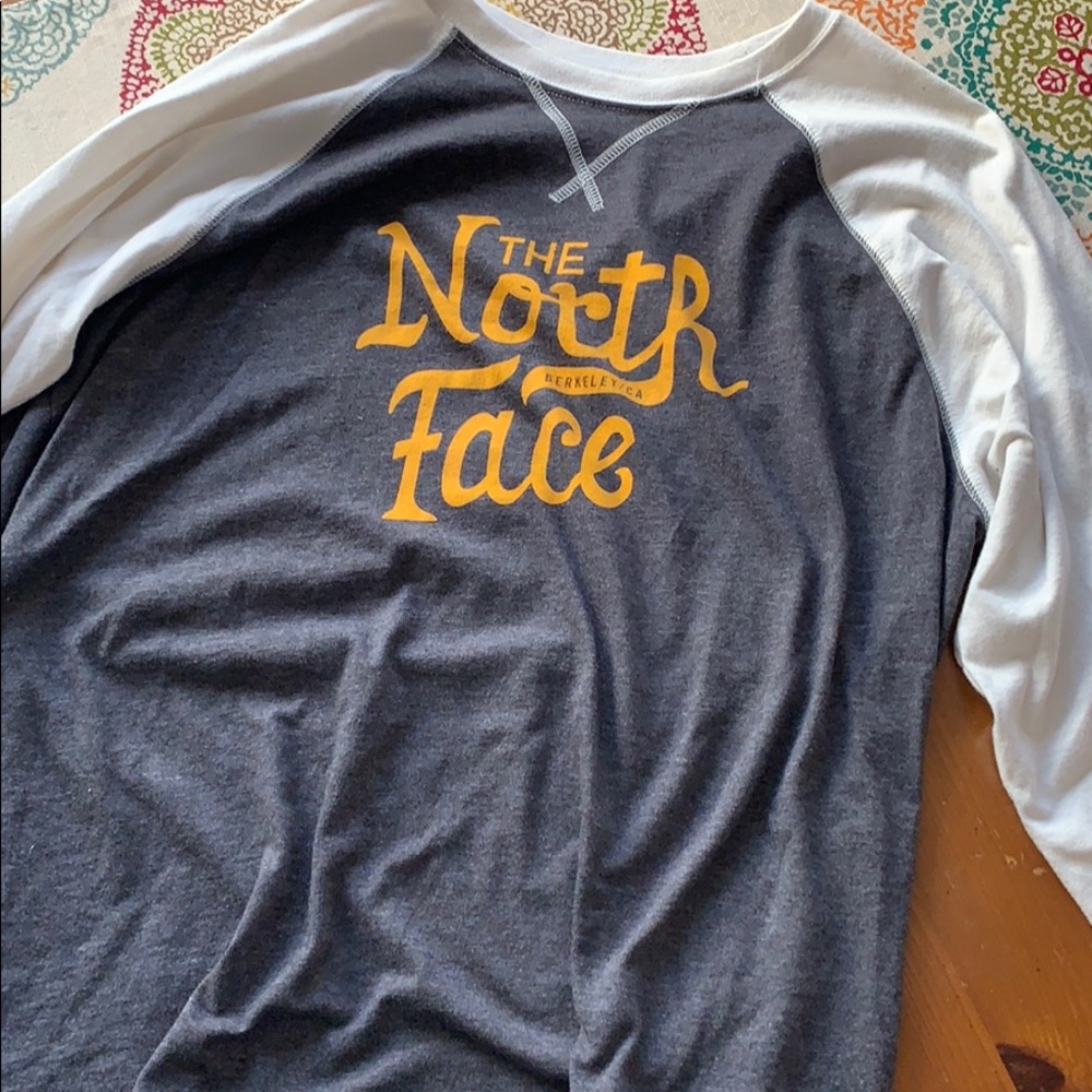 🔥 Vintage Northface Long Sleeve Tee Size M 🔥